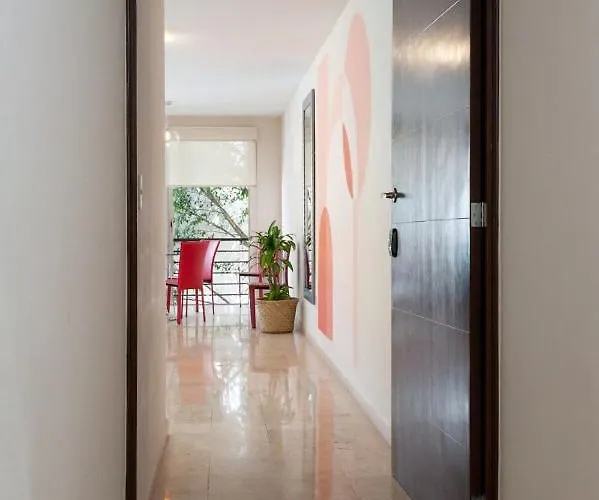 Urban Classic Cdmx 2bd 4pax// Céntrico Con Balcón Apartamento México DF